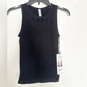 Alo Yoga Lark Tank Black New